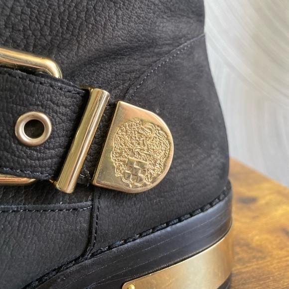 Vince Camuto moto boots, black/gold, size 7 - Picture 4 of 9